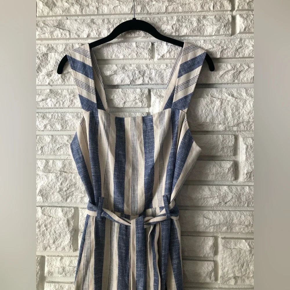 Alice + Olivia Marty Belted Striped Linen-Blend Jumpsuit - Picture 9 of 16